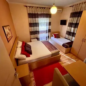 Algo 4*, Tirana Albanië